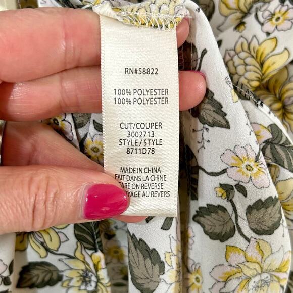 NWT Max Studio Floral Print Shirt Blouse Size XS Front Bow Ruffles - Picture 7 of 10